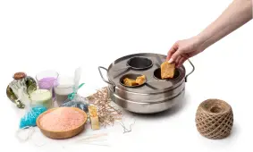 Плавим свечную массу